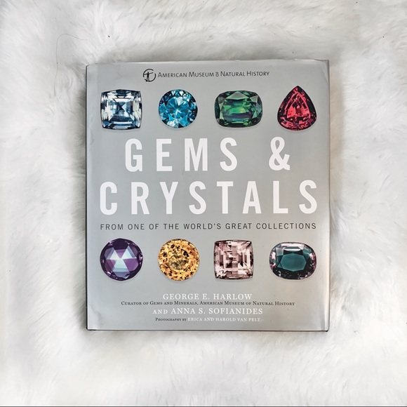 Other - Gems & Crystals Book Other - Gems & Crystals Book